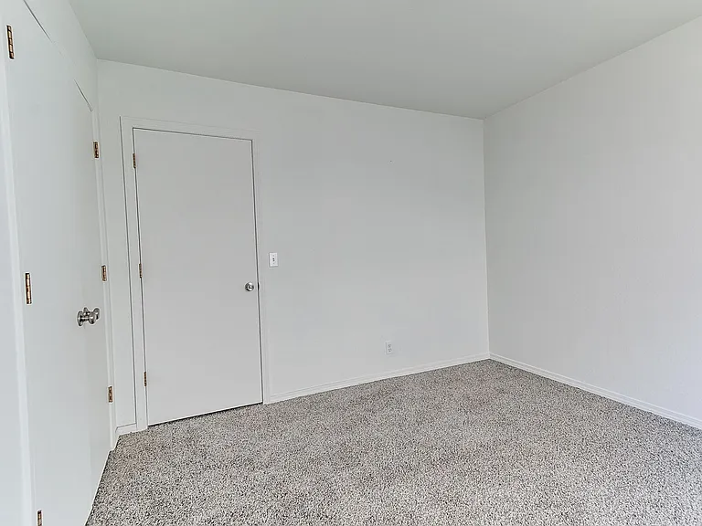 4820 W Uniontown St N — Photo 33