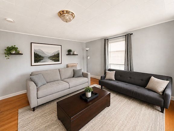5th image of 92 Walnut St