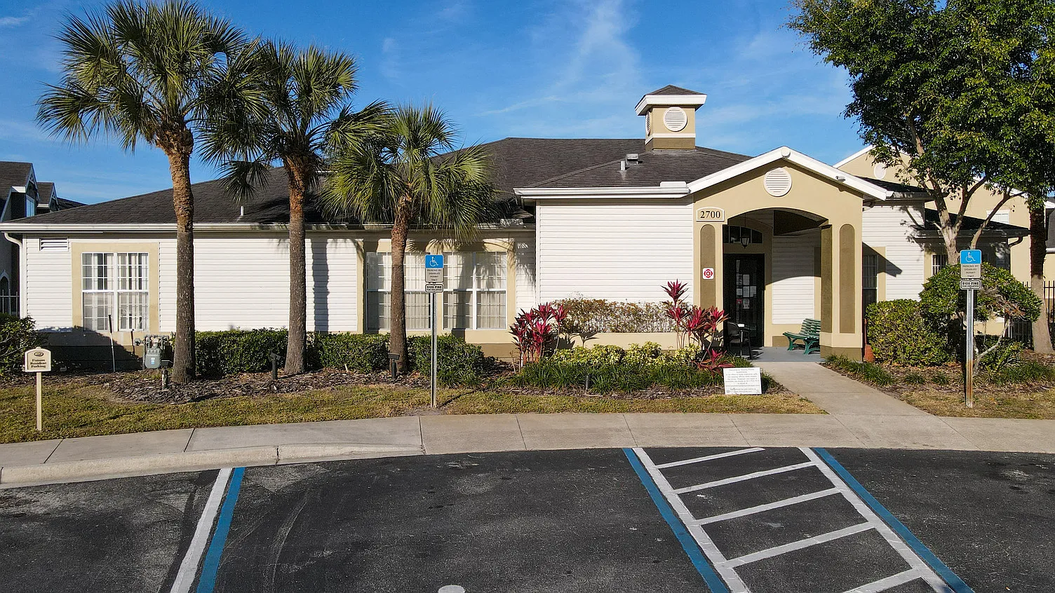 Hickory Pointe Apartments — Photo 2