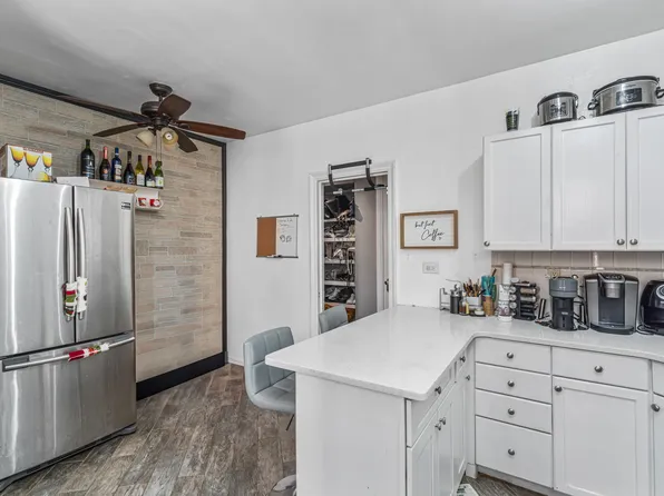 45 Kew Garden Road image 10 of 18