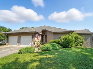 2088 Raeburn Dr, Cincinnati, OH 45223