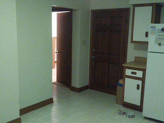 3rd image of 708 Marquette Ave