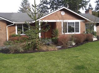 2748 70th Ave SE, Mercer Island, WA 98040