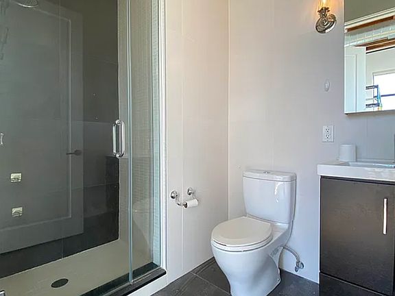 5th image of 139 N 10th St APT 4B