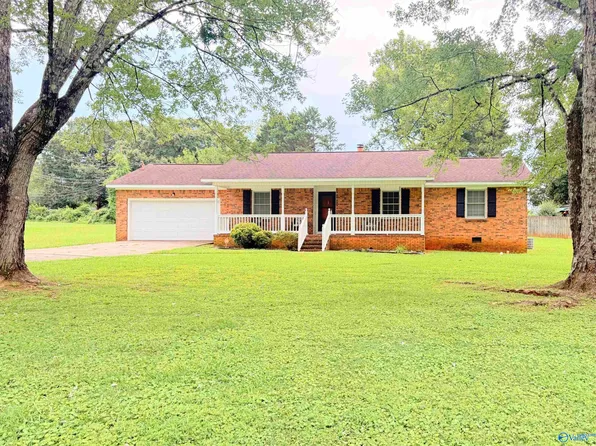 2010 Rosewood Dr NW, Huntsville, AL 35810
