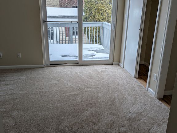3rd image of 213 Palmer St Floor 1