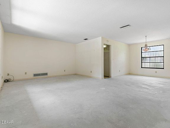 4th image of 1307 Overbrook Dr