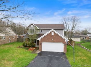 1841 Wolf Trails Dr, Madison, IN 47250