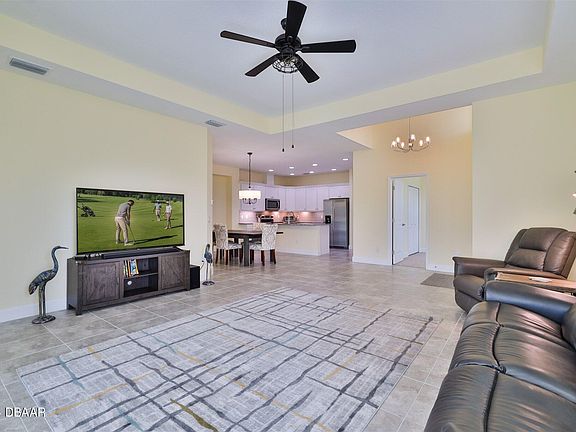 5th image of 548 Margaritaville Ave