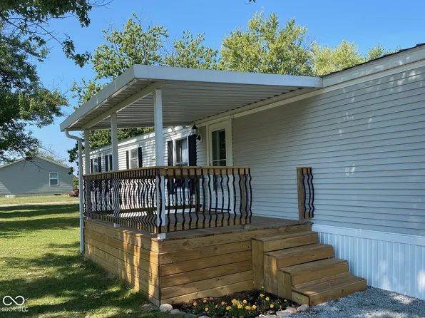 374 Worthington St, Worthington, IN 47471