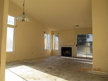 4th image of 2423 Diamond Oaks St