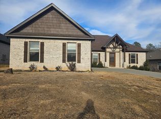 9740 Oak Forest Ln, Sherwood, AR 72120