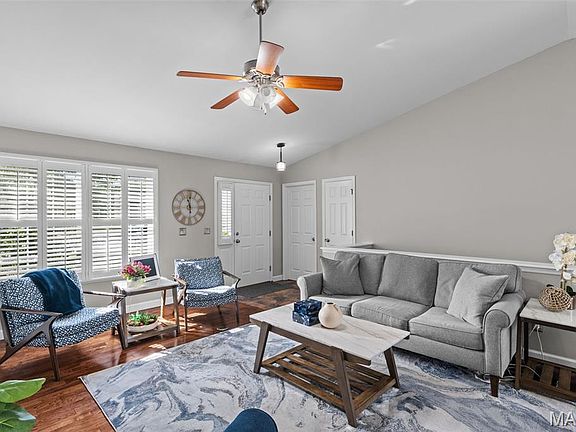 5th image of 59 E Homefield Point Ct