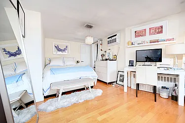 Rented by Urbane Brokerage