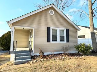 2721 Bremerton Rd, Saint Louis, MO 63144