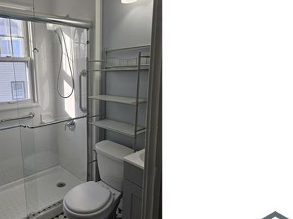 317 Sylvan St #2