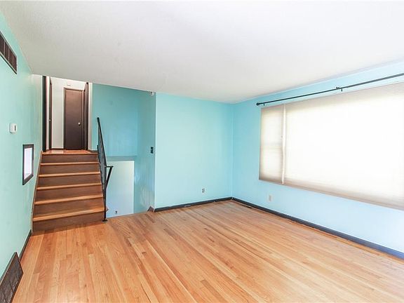 2nd image of 8307 E 92nd Ter