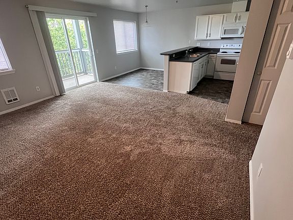 3rd image of 9737 272nd Pl NW APT 104