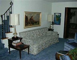 2nd image of 133 Elizabeth Dr