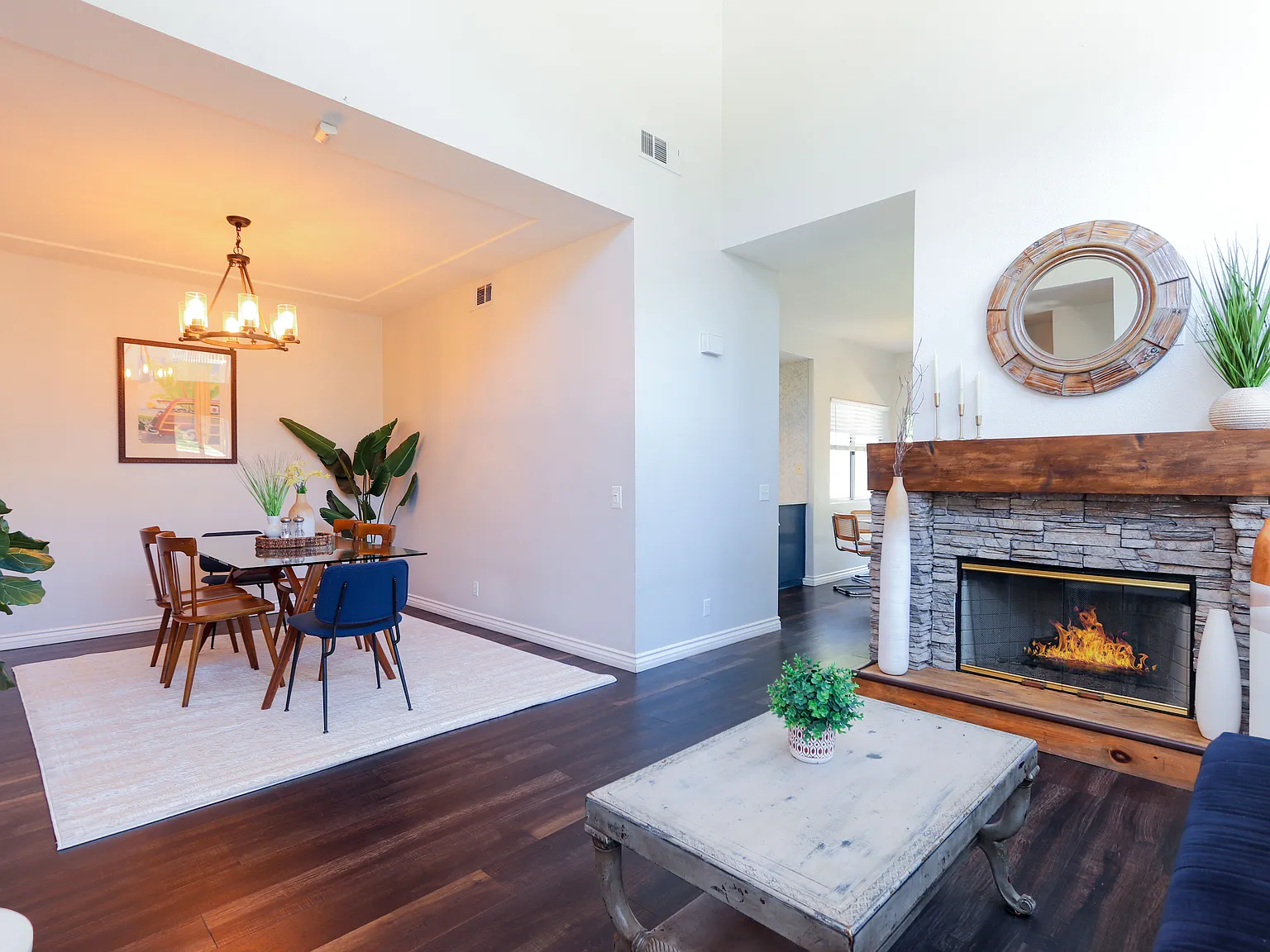 3 bed, 2.5 bath, 1731 sqft, $5,500 — Photo 2