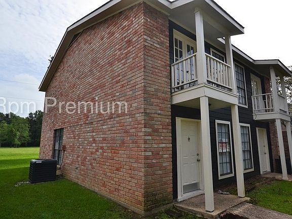 3rd image of 1112 Willow Creek Dr