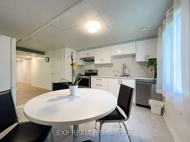 50 Brookside Rd #BASEMENT — Photo 4