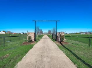 308 Blue Ribbon Rd, Waxahachie, TX 75165