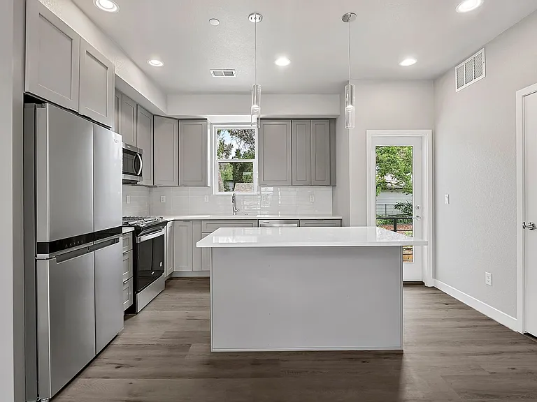 5355 W 12th Ave — Photo 45