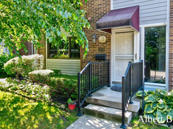 4088 N Norway St SE, Kentwood, MI 49546