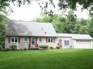 51 Stillman Rd, Lynnfield, MA 01940