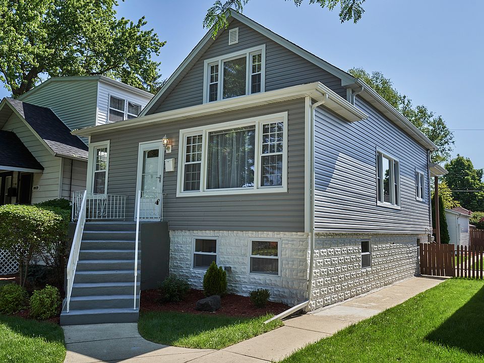 2nd image of 10931 S Troy St