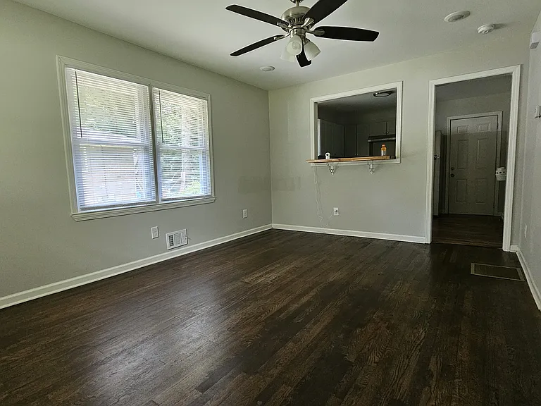 5474 June Dr SW — Photo 2