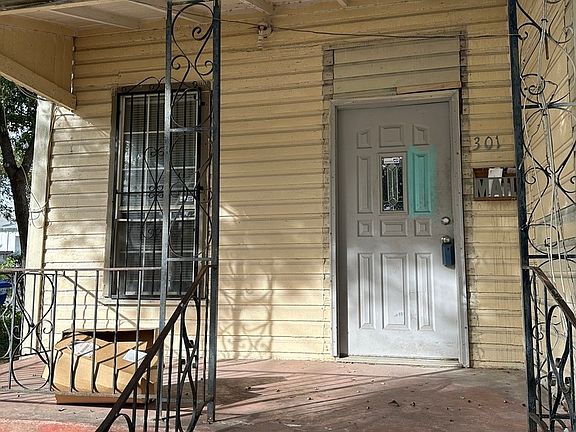 4th image of 301 SANDMEYER ST