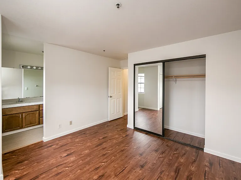 419 Dorado Ter — Photo 12