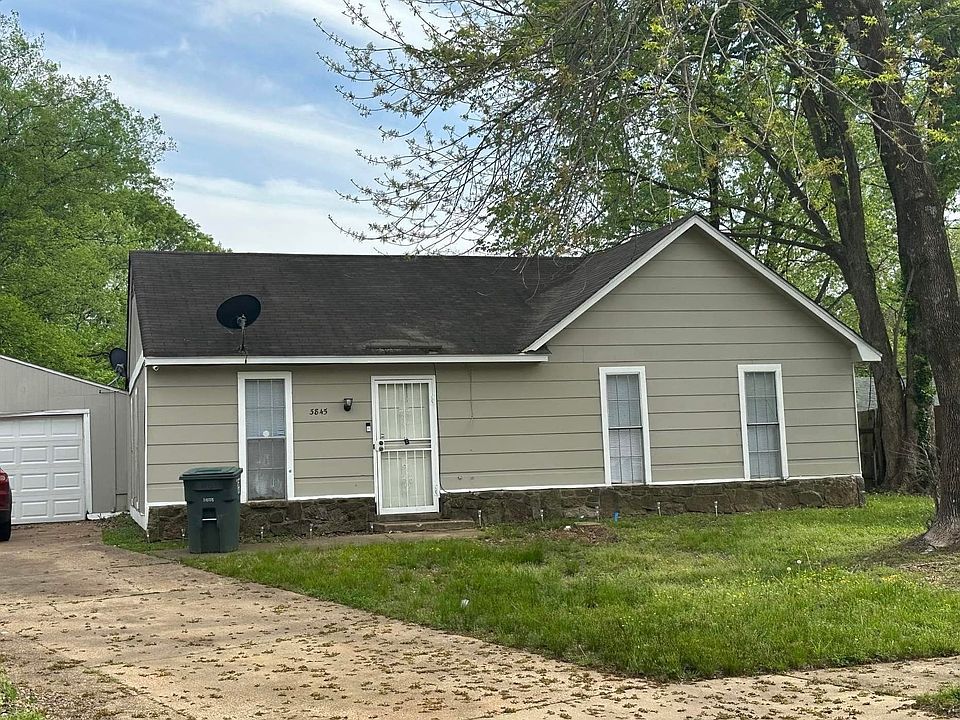 2nd image of 3845 Selden Cv