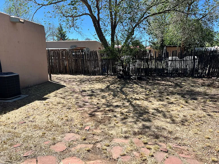 410 La Joya Rd — Photo 6