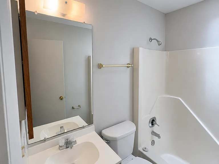 116 Palace Cir — Photo 10