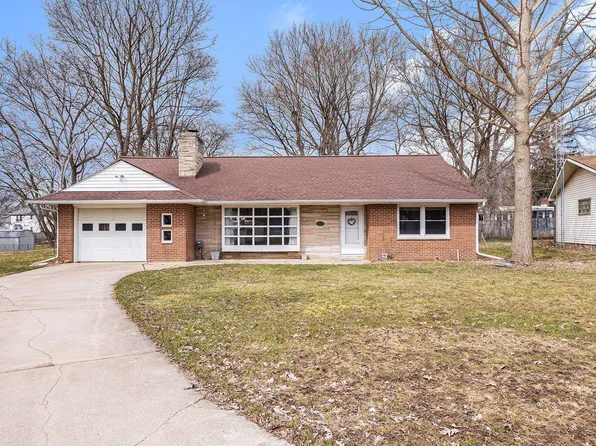 510 Grant Ct, Marshall, MI 49068