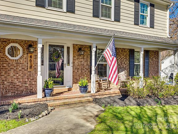 2nd image of 4618 Benridge Ln