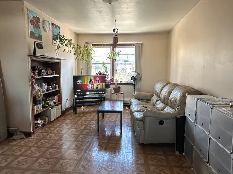 233 Columbia Ave #2 — Photo 2