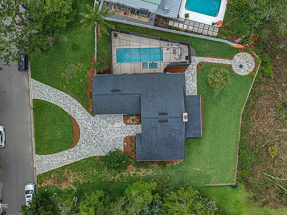 3rd image of 49 QUAIL Lane