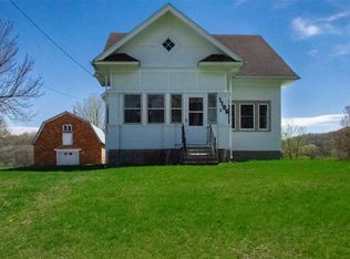 1106 State St, Bellevue, IA 52031