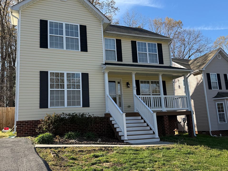 Welcome home ! Paved driveway offers easy access off street parking. Owners are service oriented for your comforts and the upkeep of their investment.