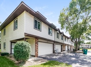 8824 Maplebrook Ct N, Brooklyn Park, MN 55445