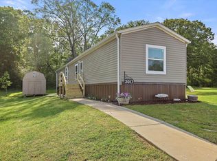 2017 Peterson Dr, Brandon, MS 39042