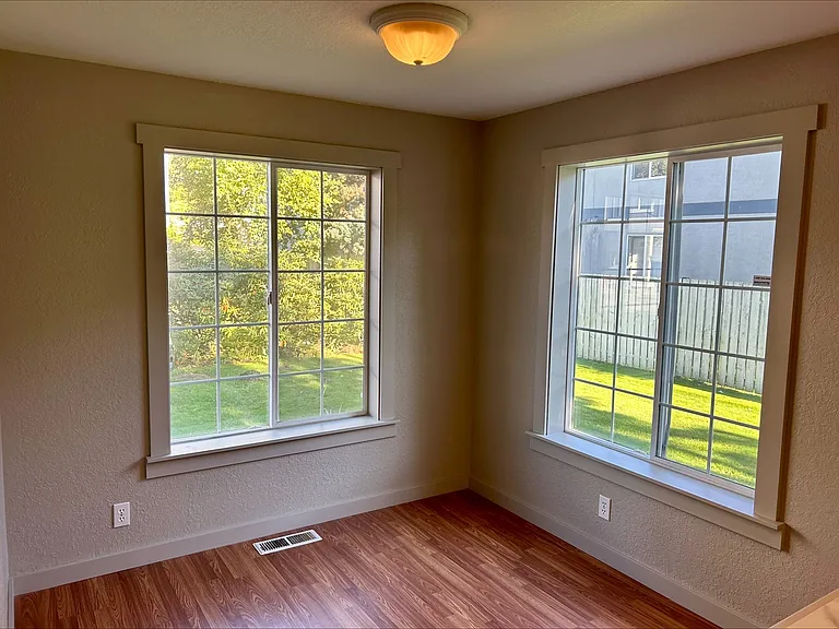 3244 Partridge Ln — Photo 10