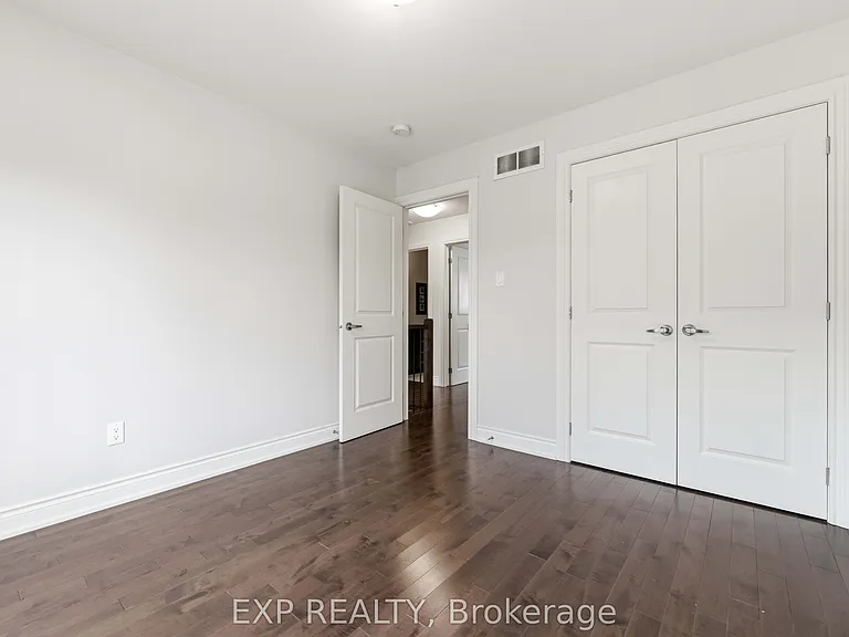 979 Admiral Ave — Photo 20
