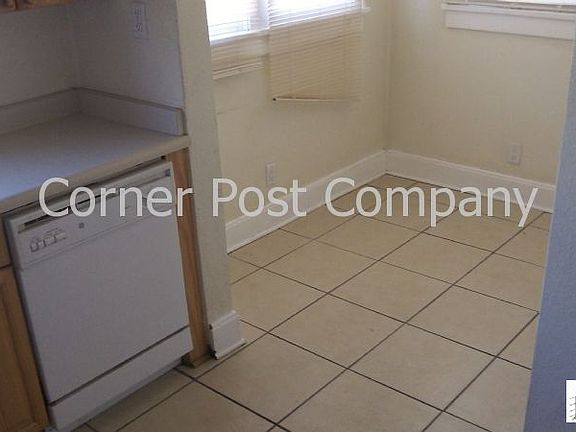 5th image of 3629 Campus Blvd NE