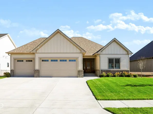1083 Beechtree Ln, Franklin, IN 46131