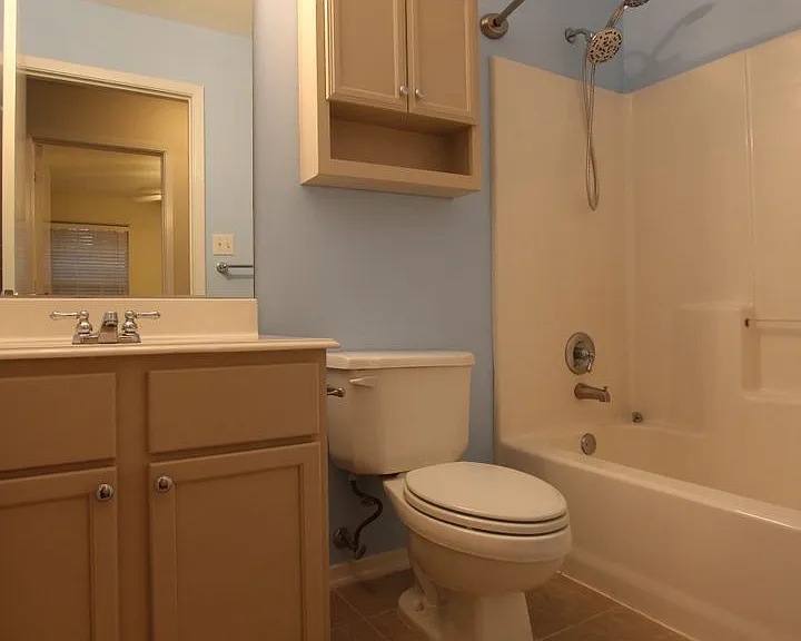 408 Redbud Cir — Photo 16